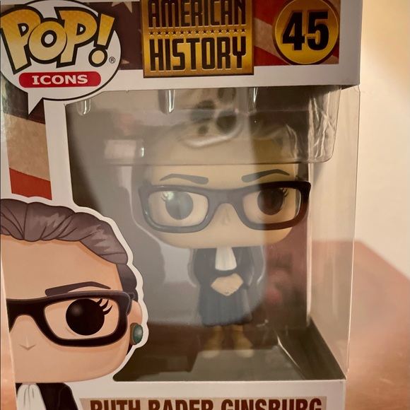 NWT Funko Pop Ruth Bader Ginsberg 45 Vinyl Figure - Picture 5 of 7